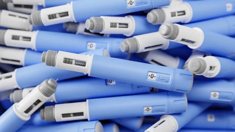 Pre-filled GLP-1 injection pens used in obesity and metabolic disease treatment